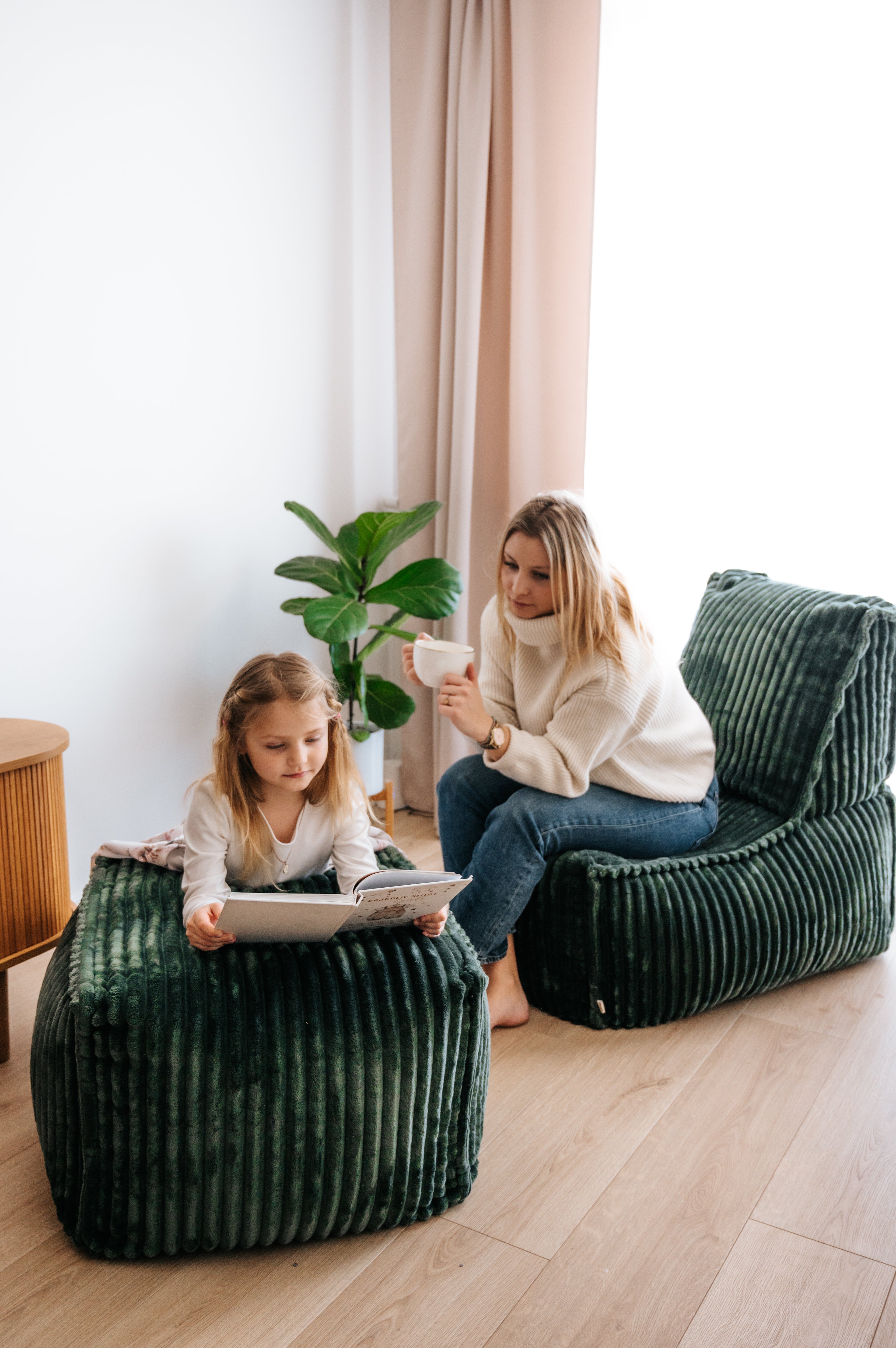 Großer Sitzsack mit Hocker für Erwachsene 80 × 60 × 85 cm