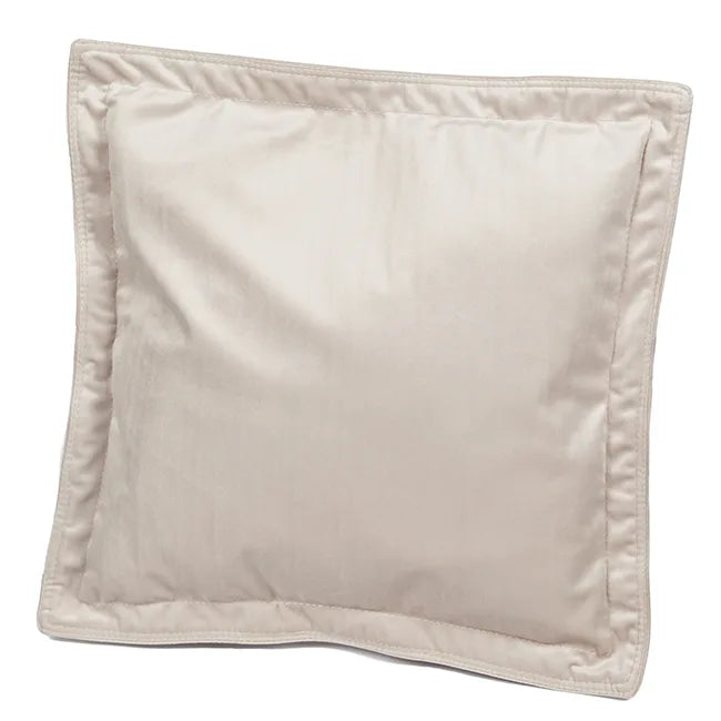 Coussin décoratif avec passepoil